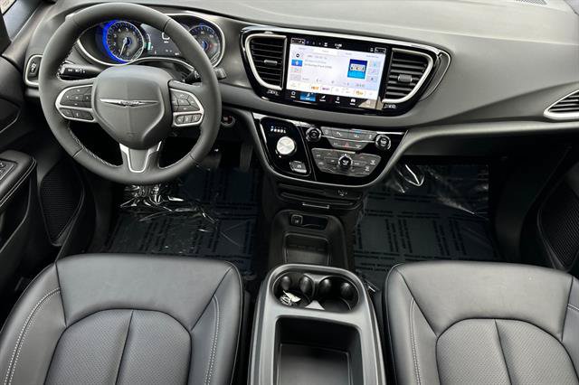 New 2026 Chrysler Voyager LX FWD image 9
