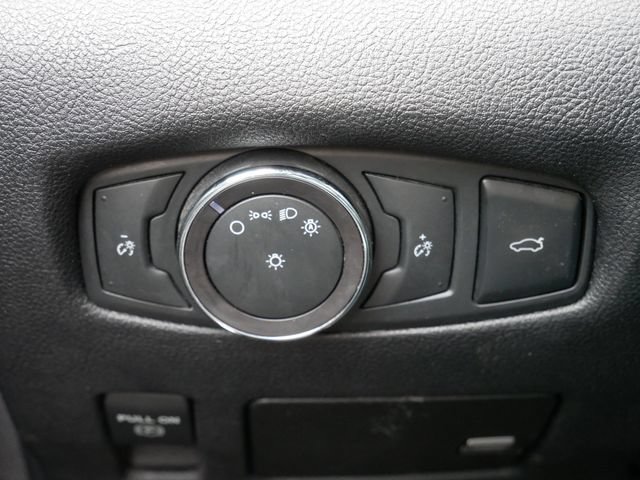 Used 2017 Lincoln Continental Select FWD image 16