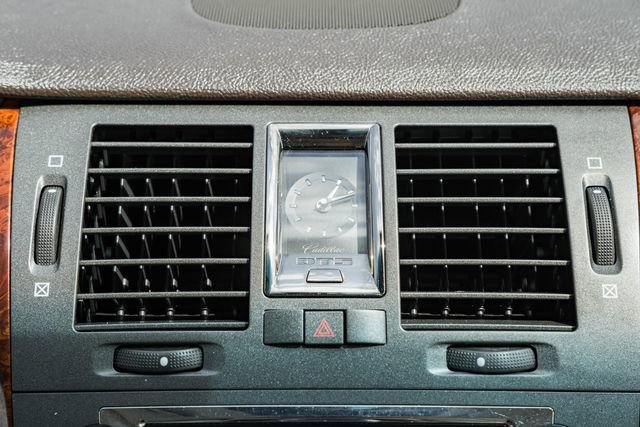 Used 2007 Cadillac DTS Luxury I w/ Trunk Convenience Package FWD image 22