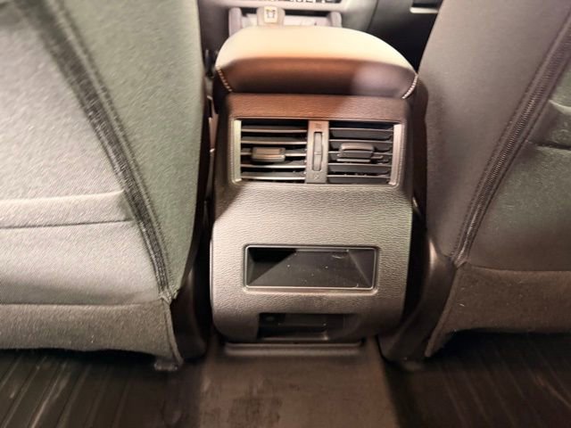 Used 2024 Mitsubishi Outlander ES image 32