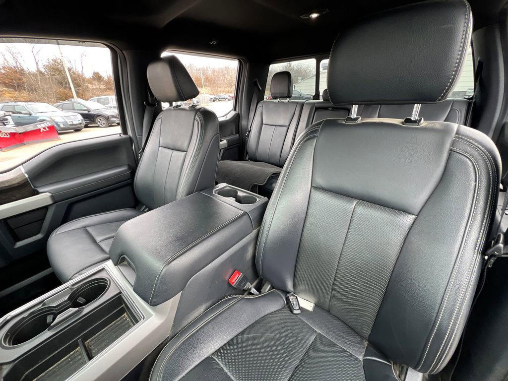 Used 2022 Ford F250 Lariat w/ Black Appearance Package image 30