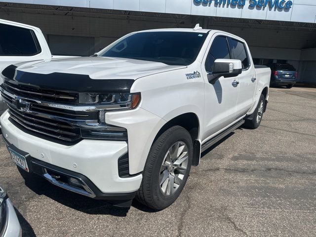 Used 2019 Chevrolet Silverado 1500 High Country w/ Technology Package AWD/4WD image 3