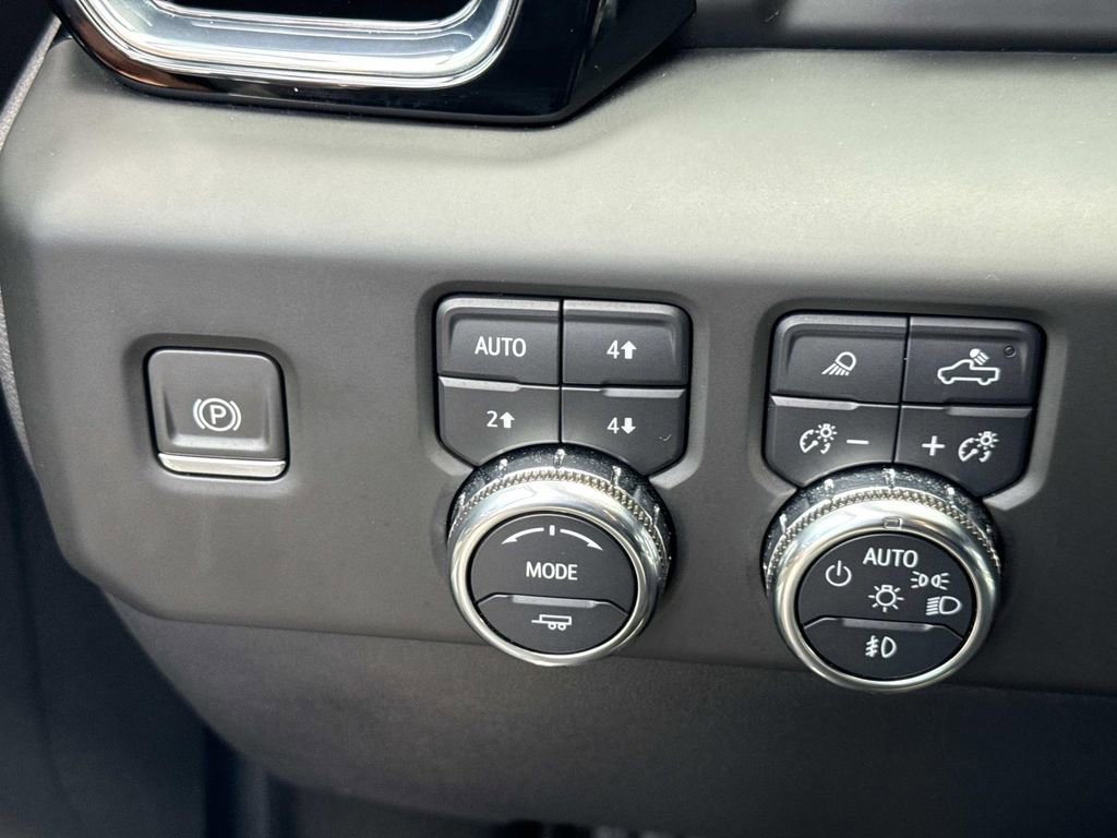 Used 2024 GMC Sierra 1500 Denali w/ Denali Reserve Package image 13