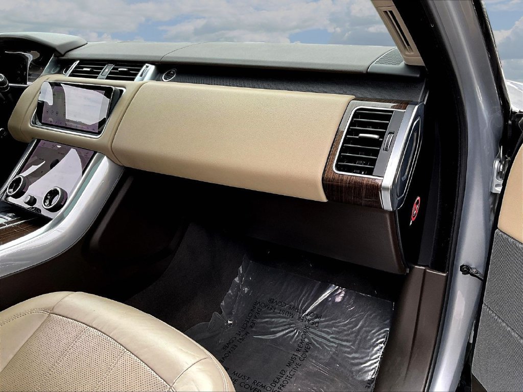 Used 2018 Land Rover Range Rover Sport HSE AWD/4WD image 26