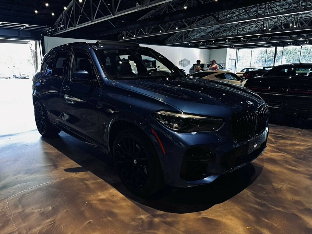 Used 2023 BMW X5 sDrive40i w/ M Sport Package RWD image 7