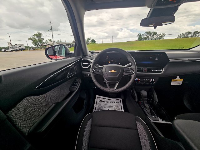 New 2026 Chevrolet TrailBlazer LS FWD image 13