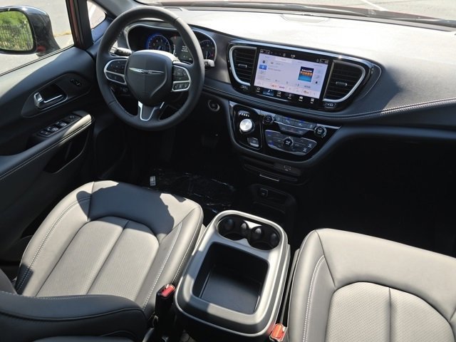 New 2026 Chrysler Pacifica Select image 29