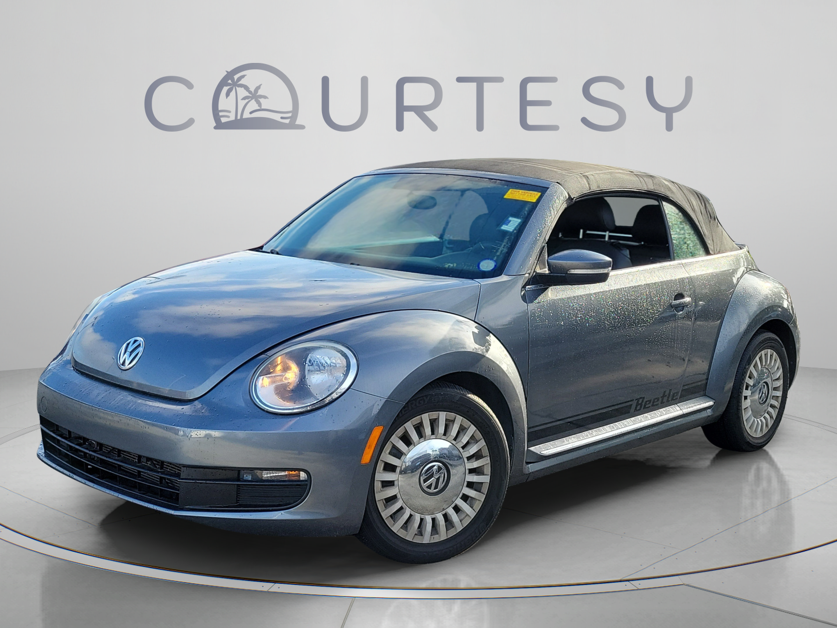 Used 2014 Volkswagen Beetle 2.5 FWD image 1