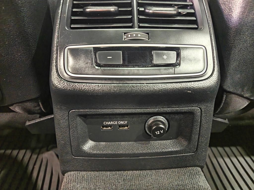Used 2022 Audi A4 2.0T Premium Plus AWD/4WD image 38