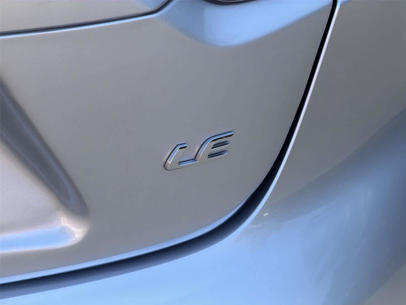 Used 2022 Toyota Corolla LE FWD image 8