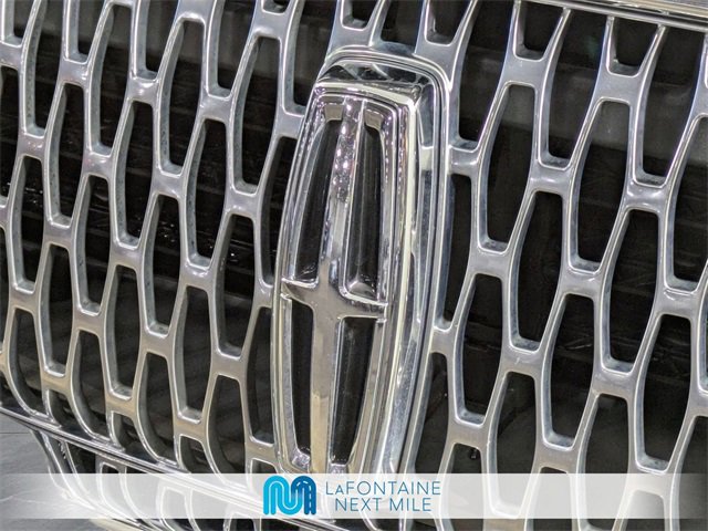 Used 2019 Lincoln MKC Reserve w/ MKC Climate Package image 30