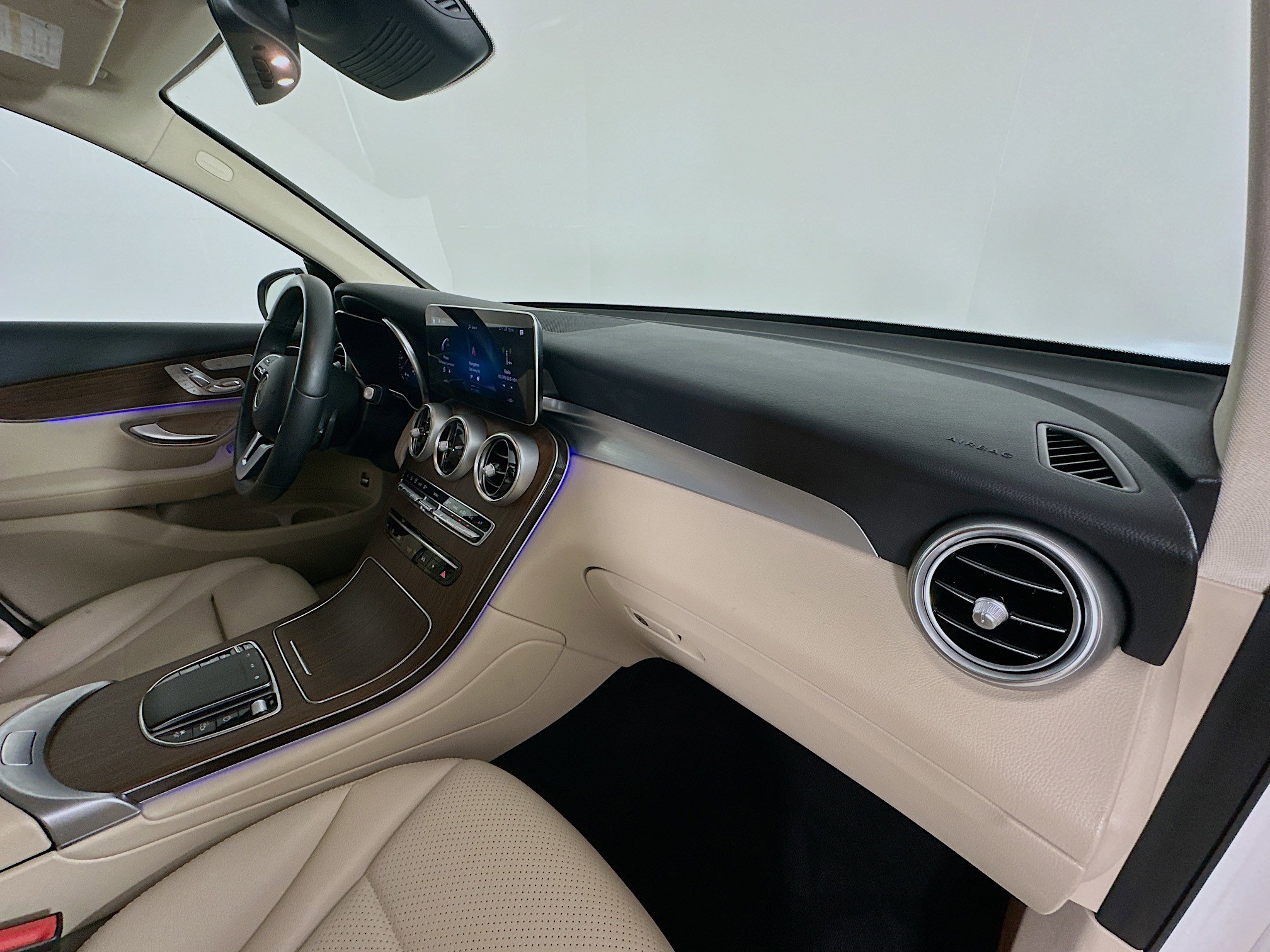 Certified 2022 Mercedes-Benz GLC 300 4MATIC w/ Multimedia Package Lite image 38