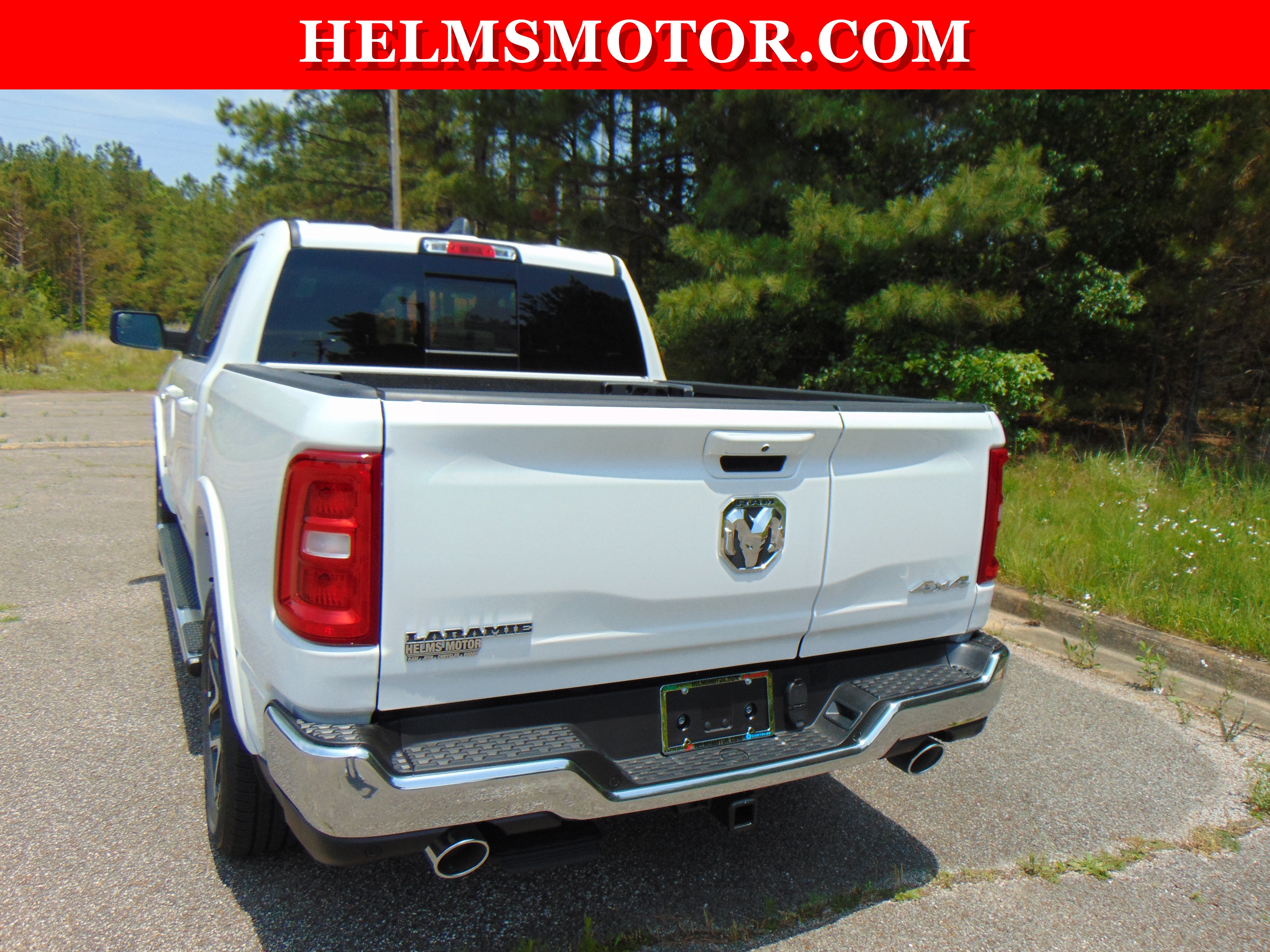 New 2026 RAM 1500 Laramie AWD/4WD image 10