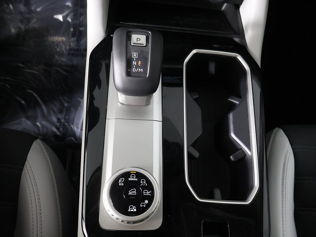 New 2025 Mitsubishi Outlander SE image 52