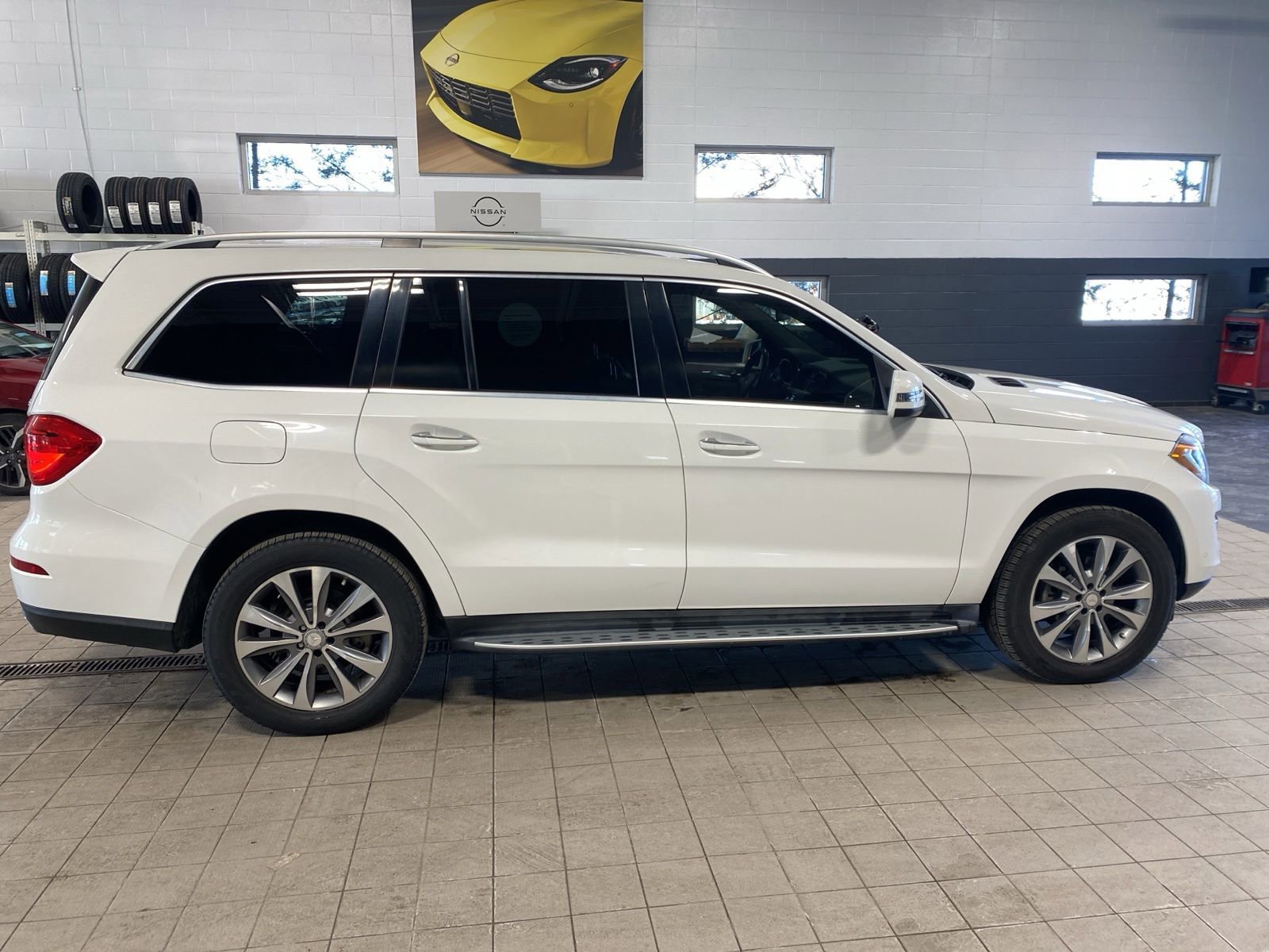 Used 2014 Mercedes-Benz GL 450 4MATIC image 27