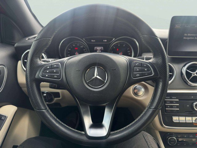 Used 2020 Mercedes-Benz GLA 250 image 28