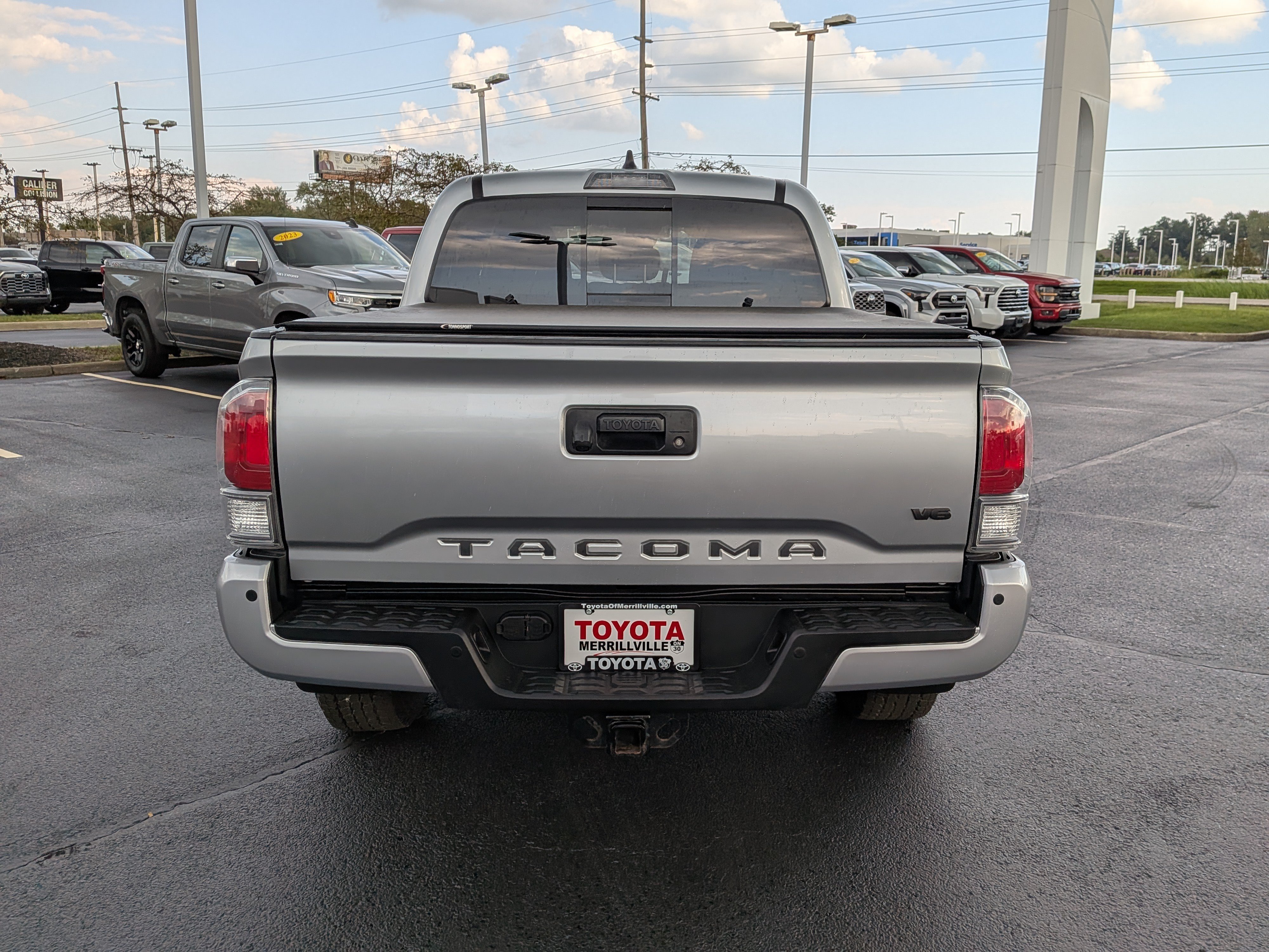 Certified 2022 Toyota Tacoma TRD Off-Road w/ Technology Package AWD/4WD image 7