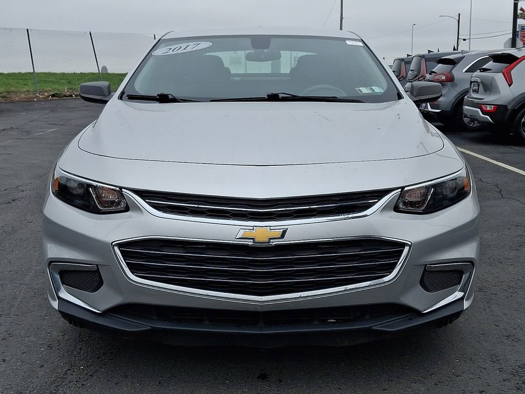 Used 2017 Chevrolet Malibu LS image 2