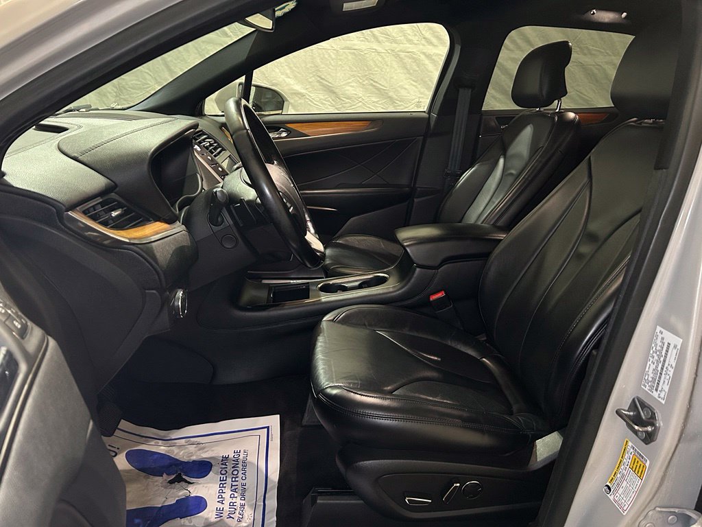 Used 2019 Lincoln MKC Select FWD image 17