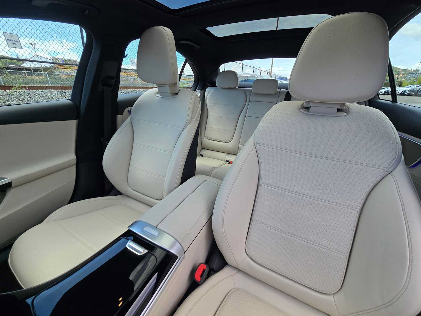 Used 2023 Mercedes-Benz C 300 Sedan image 21