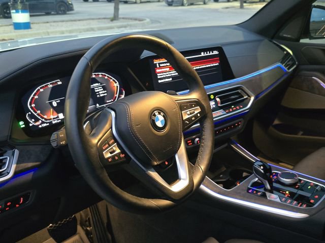Used 2021 BMW X5 xDrive40i w/ Premium Package image 16