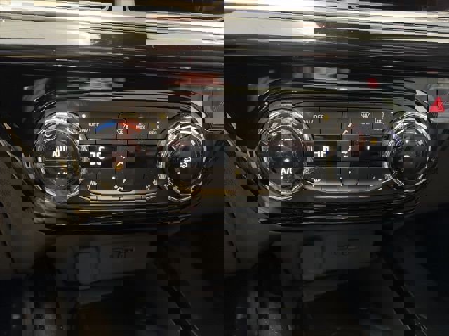 New 2026 Chevrolet Trax RS w/ Sunroof Package image 20