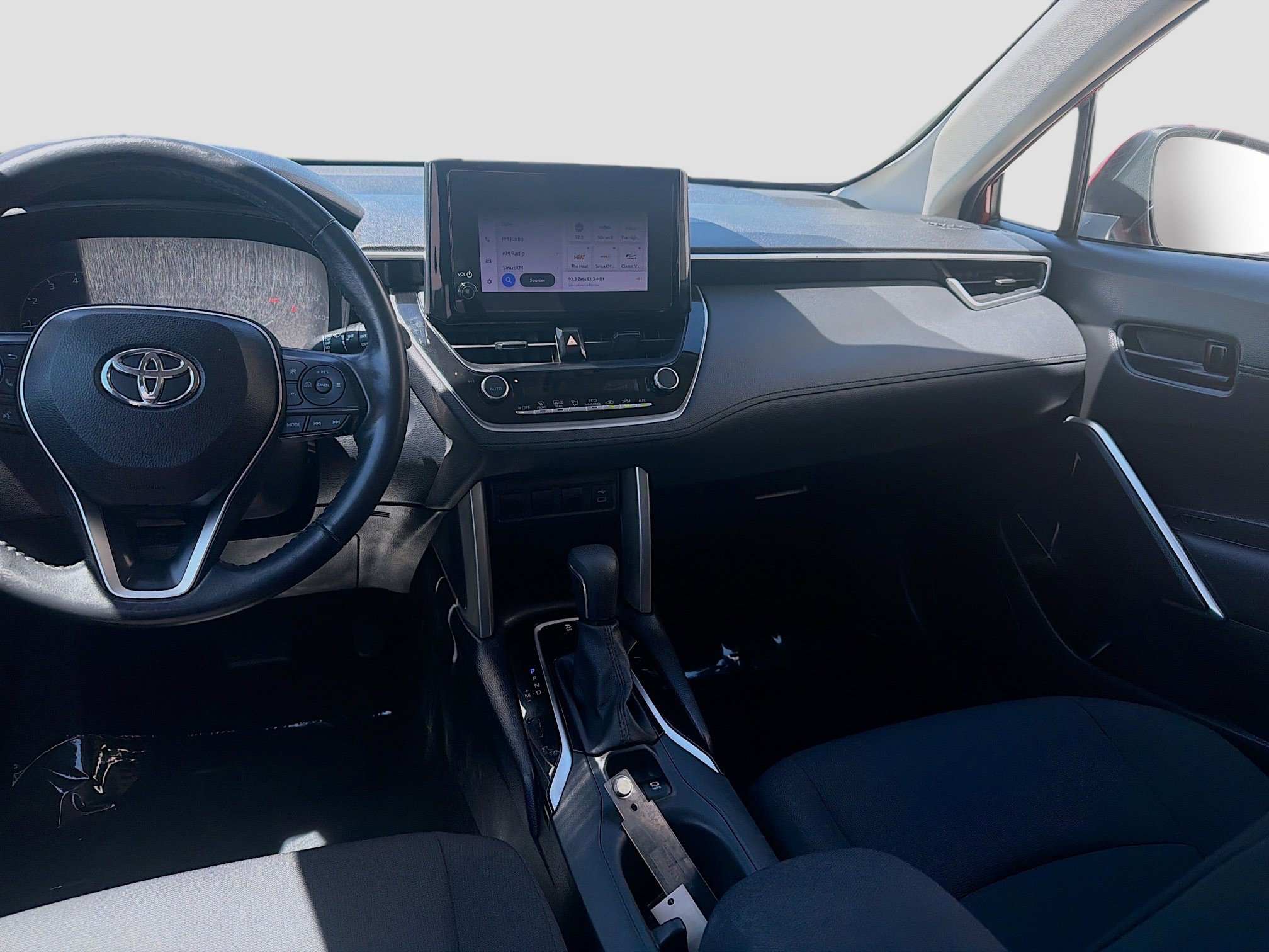 Used 2023 Toyota Corolla Cross LE FWD image 22