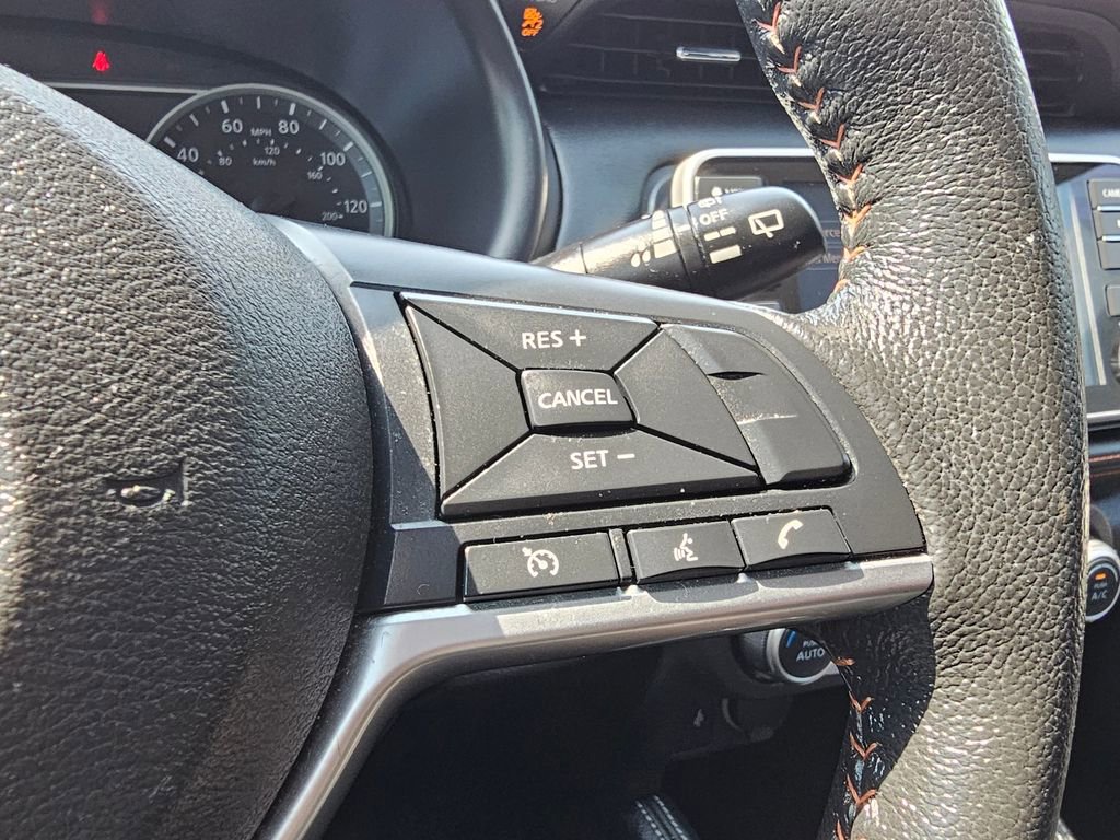 Used 2020 Nissan Kicks SR image 20