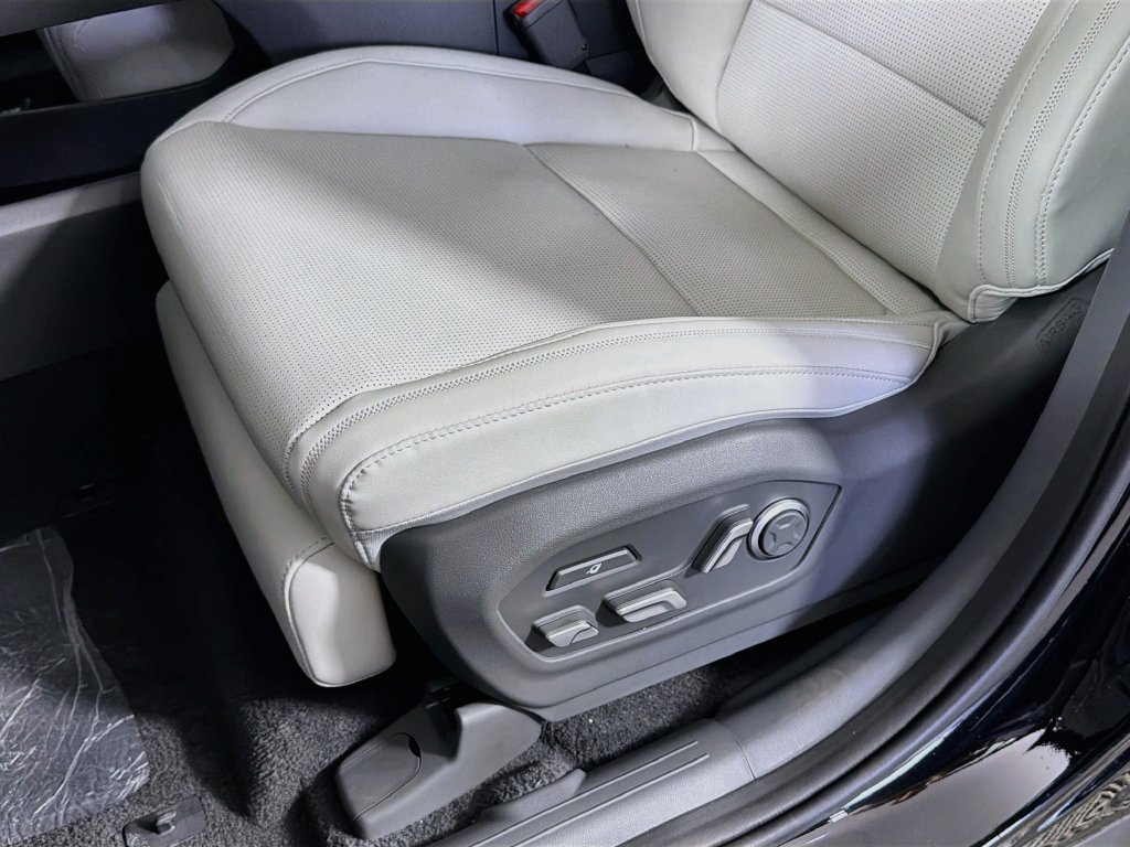 New 2027 Hyundai Santa Fe Calligraphy AWD/4WD image 16