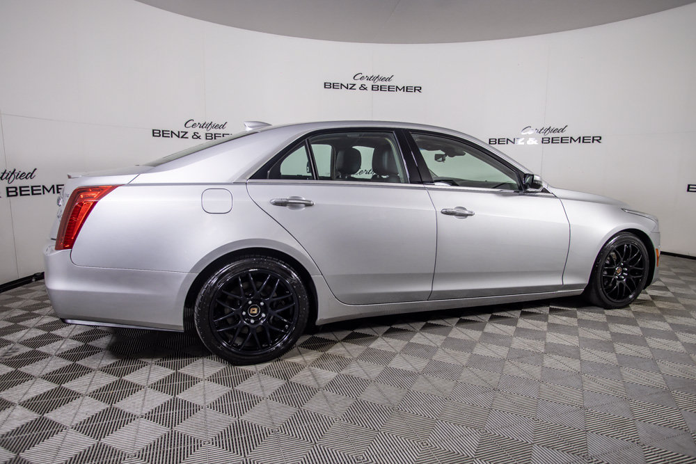 Used 2018 Cadillac CTS Premium Luxury RWD image 4
