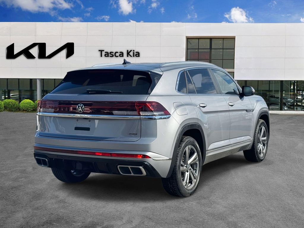 Used 2024 Volkswagen Atlas Cross Sport SEL R-Line image 5