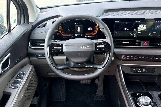 New 2027 Kia Carnival EX FWD image 16