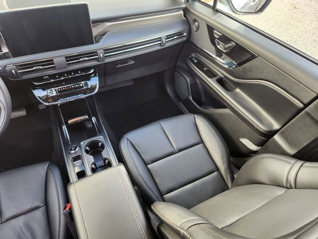 New 2026 Lincoln Corsair Reserve image 12