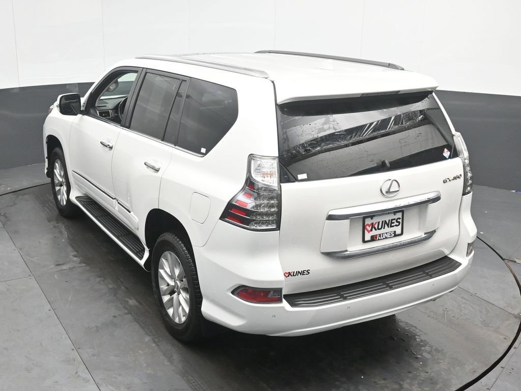 Used 2019 Lexus GX 460 image 42
