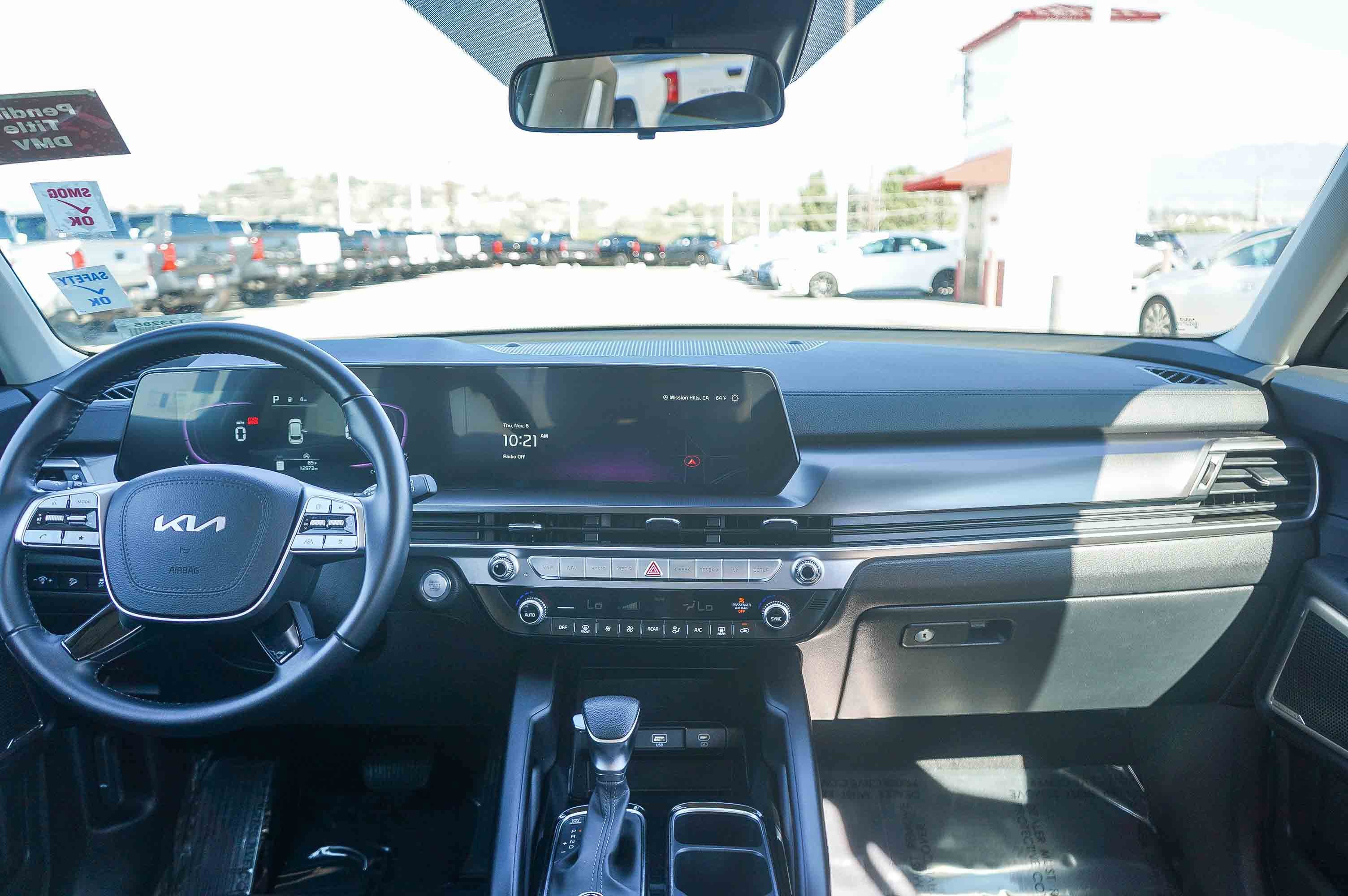 Used 2024 Kia Telluride LX image 13