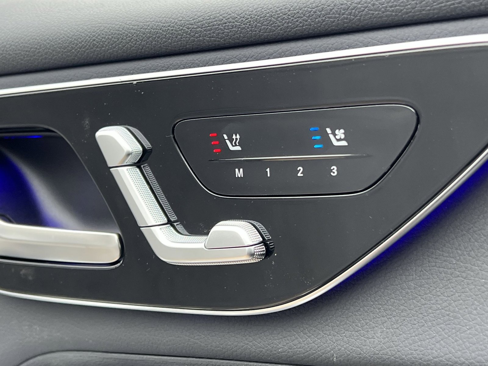 New 2026 Mercedes-Benz GLC 300 GLC 300 image 33