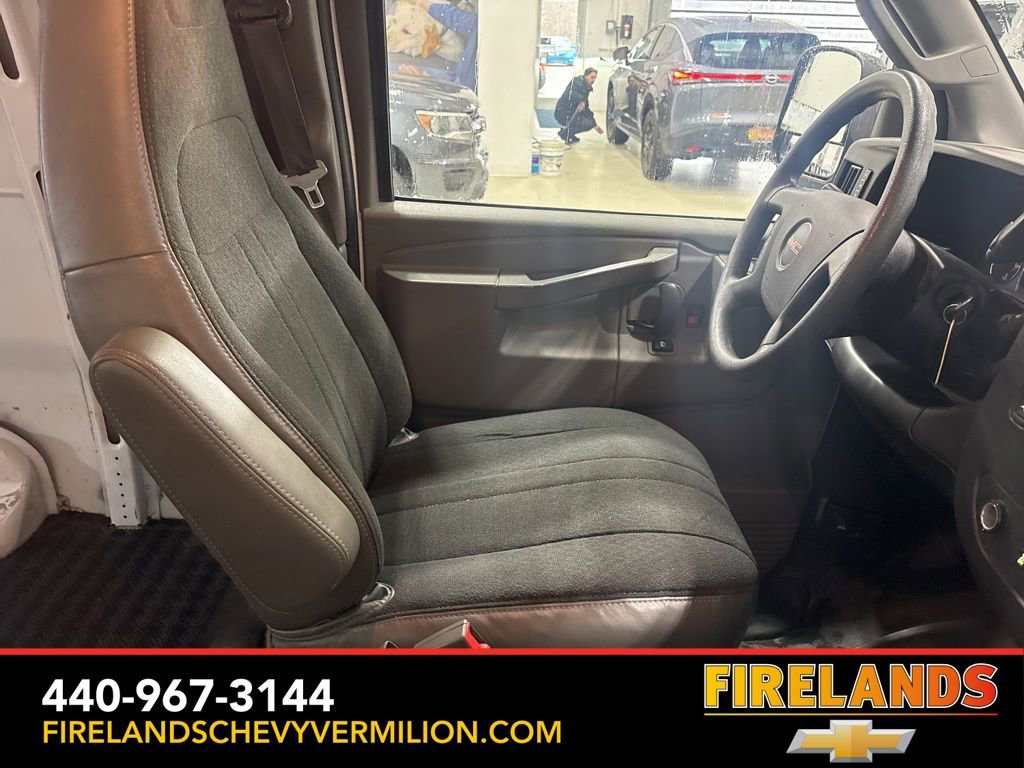 Certified 2021 GMC Savana 2500 w/ Driver Convenience Package image 28