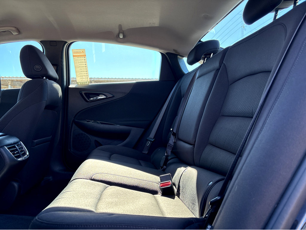 Used 2023 Chevrolet Malibu LT image 18