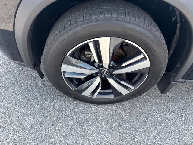 Used 2023 Nissan Rogue SL AWD/4WD image 29