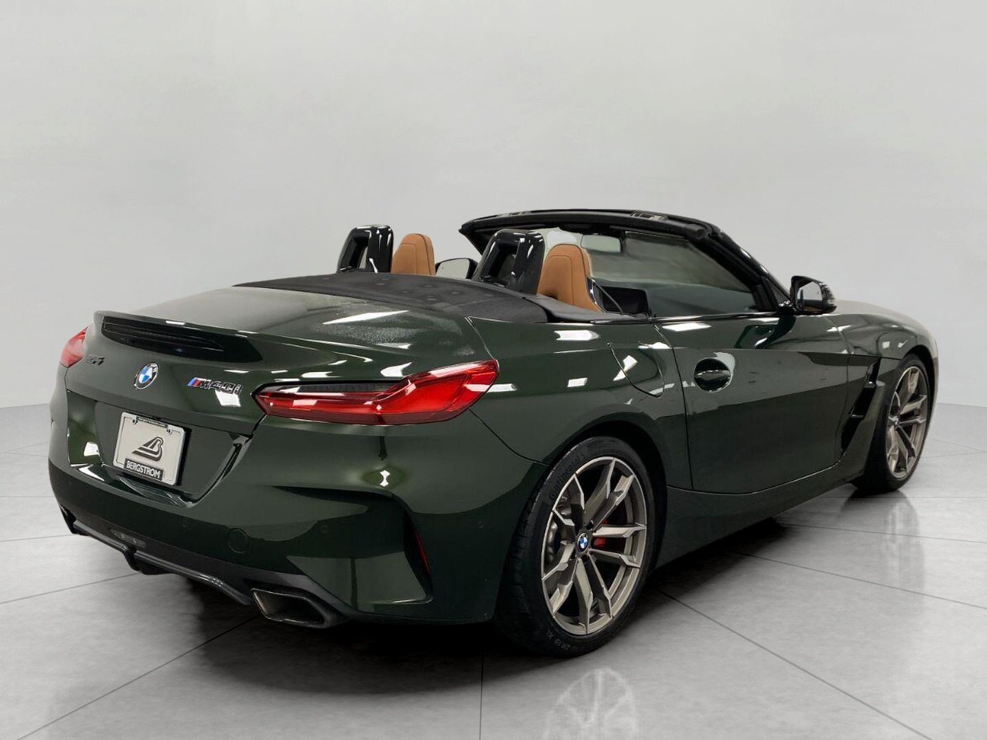 Used 2026 BMW Z4 M40i w/ Premium Package RWD image 4