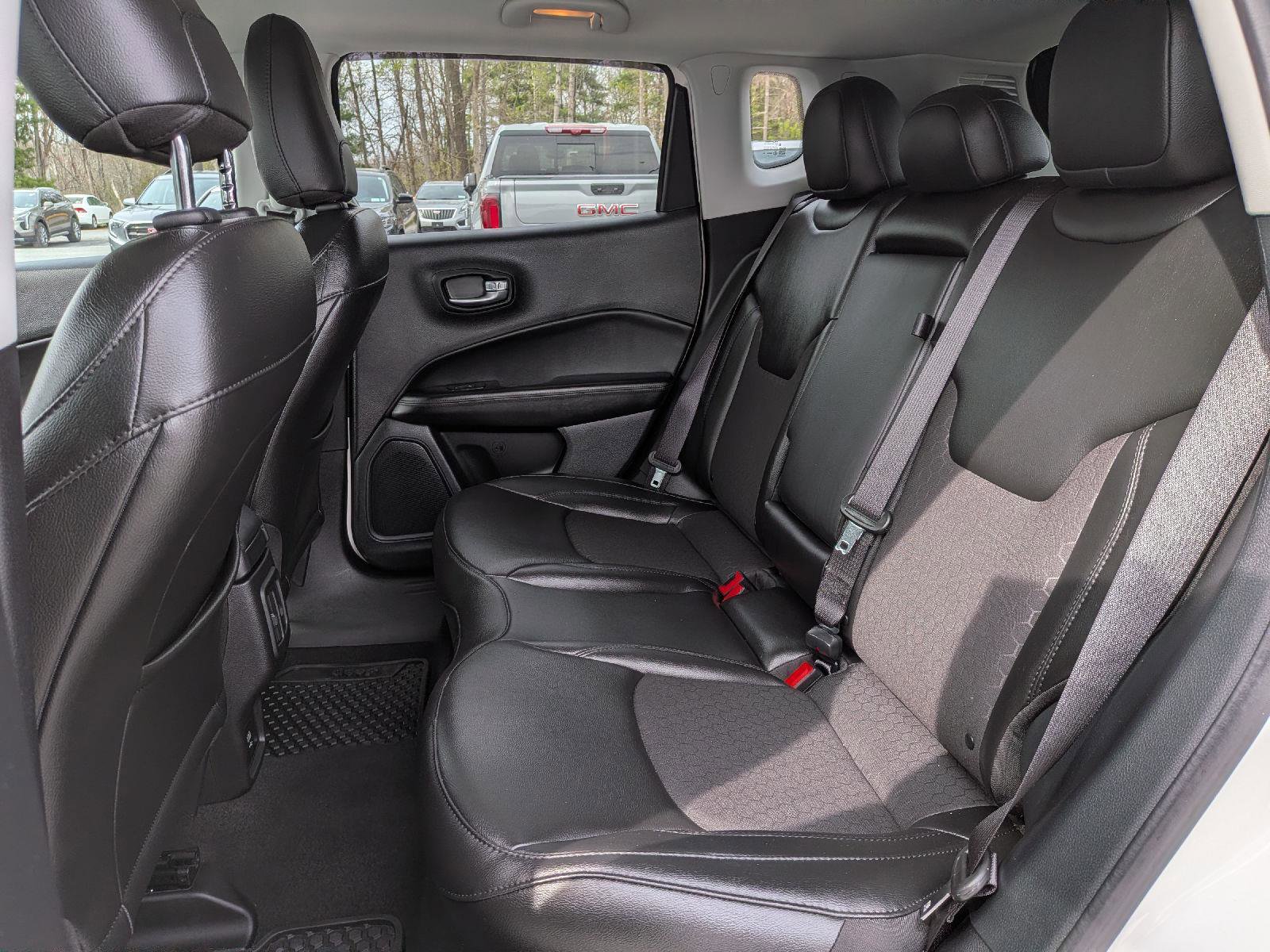 Used 2020 Jeep Compass Latitude AWD/4WD image 20