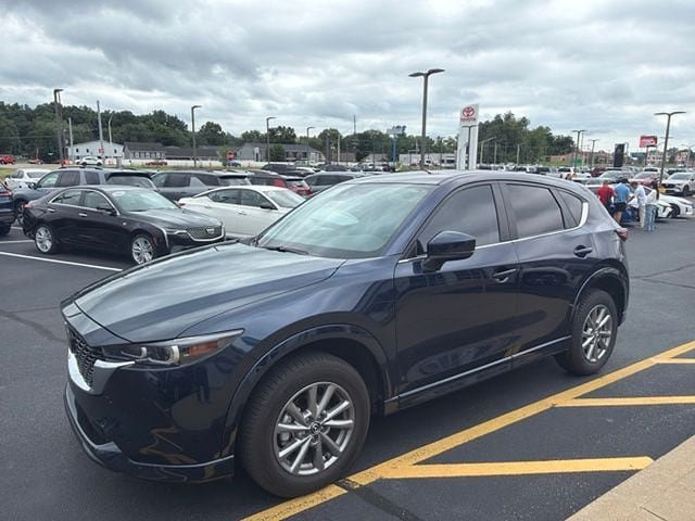 Used 2025 MAZDA CX-5 AWD 2.5 S w/ Preferred Package image 2