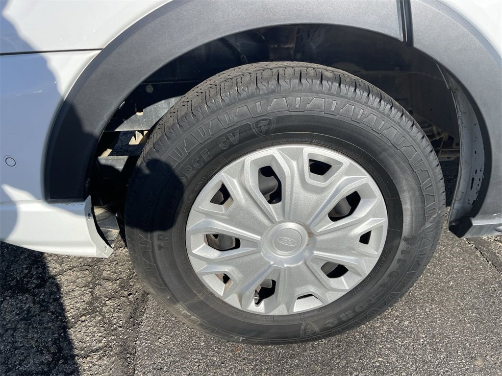 Used 2023 Ford Transit 350 XLT image 2