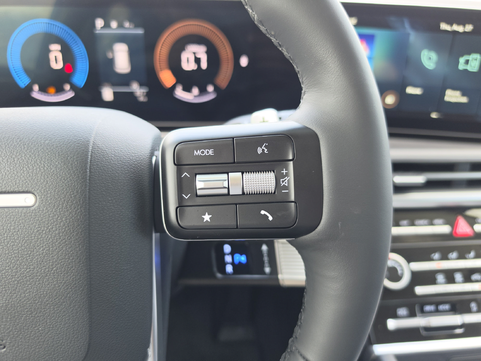 New 2027 Hyundai Santa Fe SE FWD image 30
