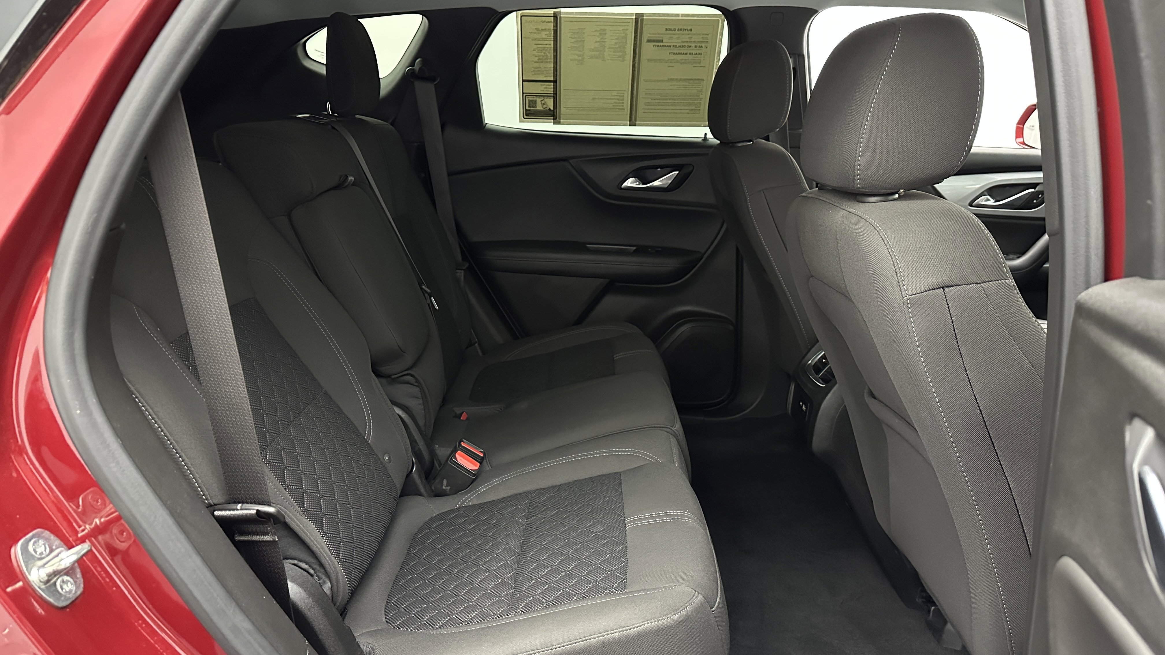 Used 2019 Chevrolet Blazer LT image 32