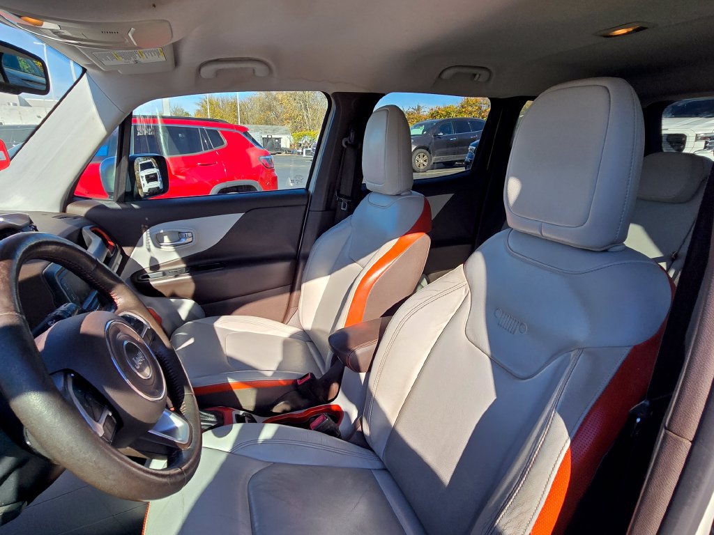 Used 2015 Jeep Renegade Limited AWD/4WD image 8