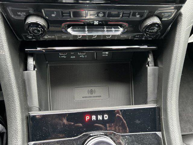 New 2025 Jeep Grand Cherokee L Laredo image 28