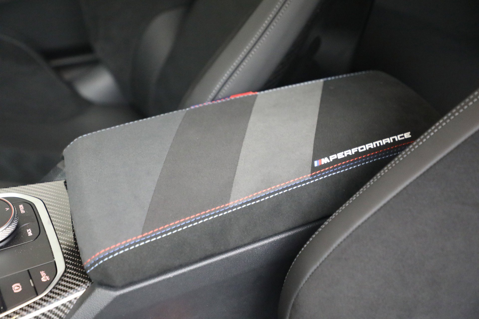 Used 2025 BMW M4 Coupe w/ M Carbon Exterior Package image 24