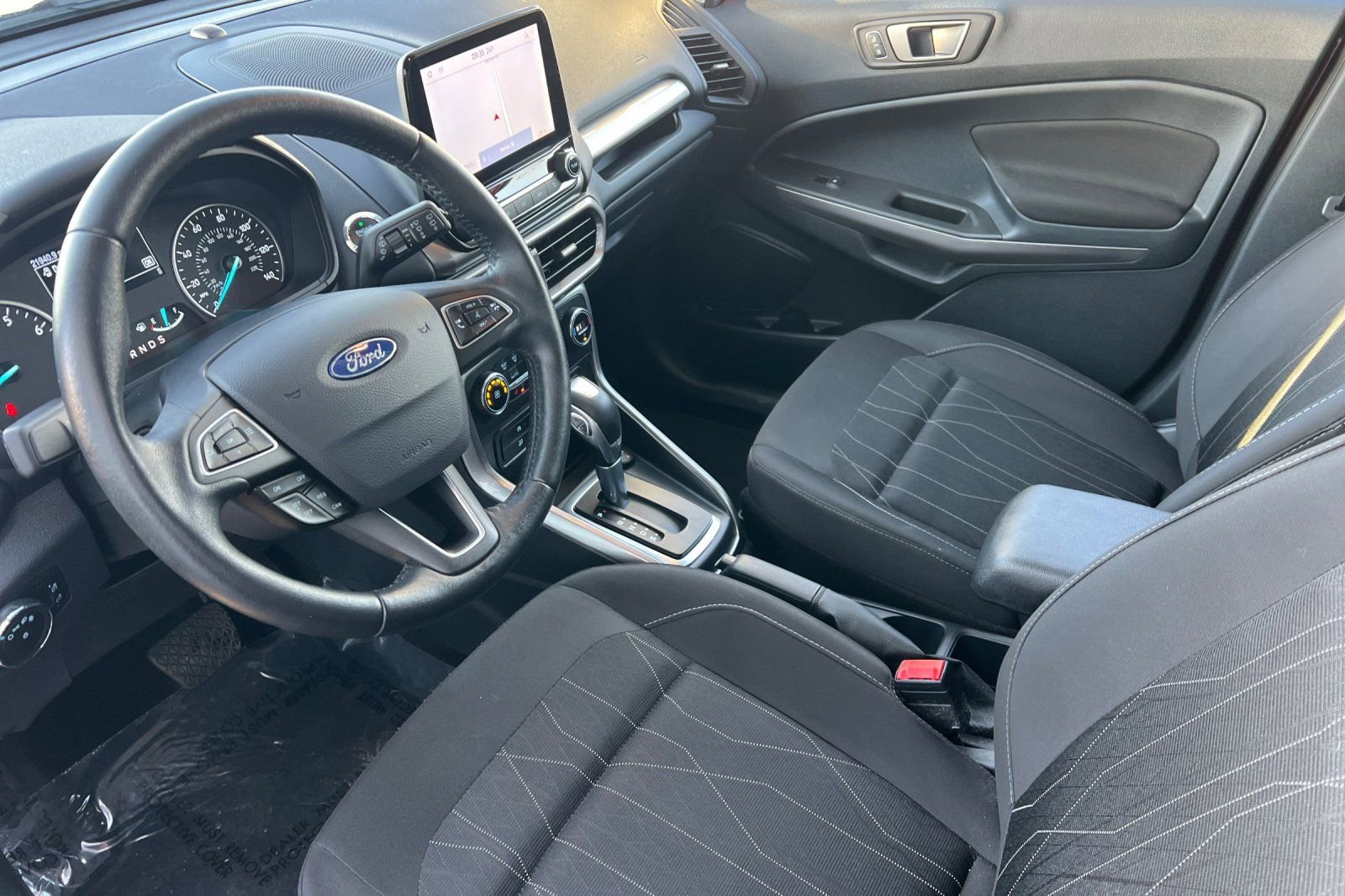 Used 2020 Ford EcoSport SE w/ SE Convenience Package image 11