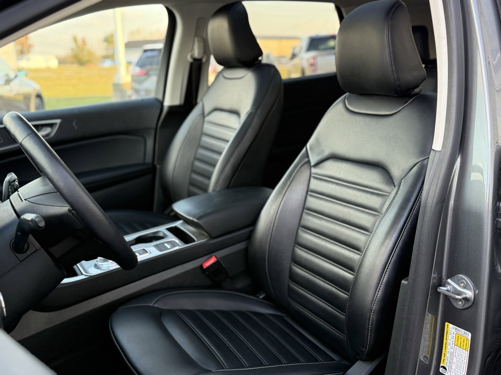 Used 2024 Ford Edge SEL w/ Convenience Package image 10